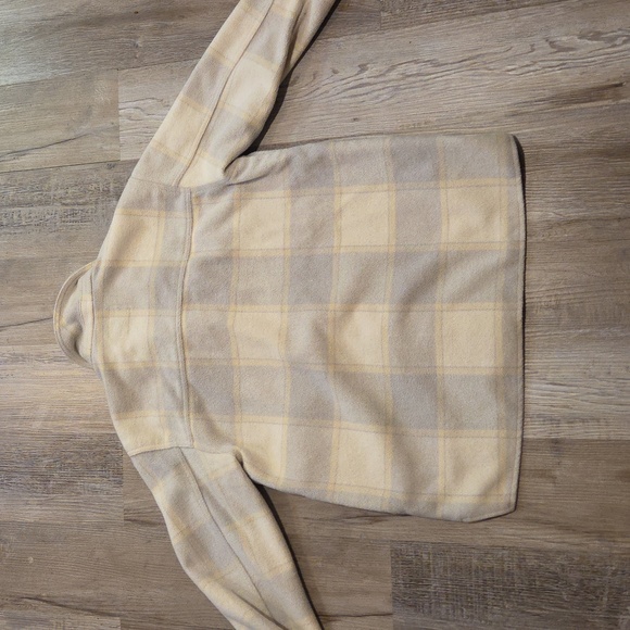 Old Navy Soft-Brushed Utility Shacket - Picture 7 of 8